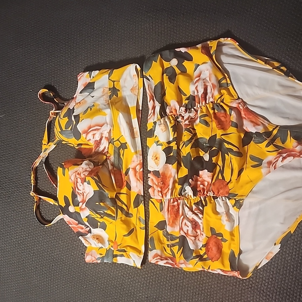 Torrid 2 piece swimming suite